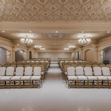 Ginger Bharuch Hotel Bagian luar foto